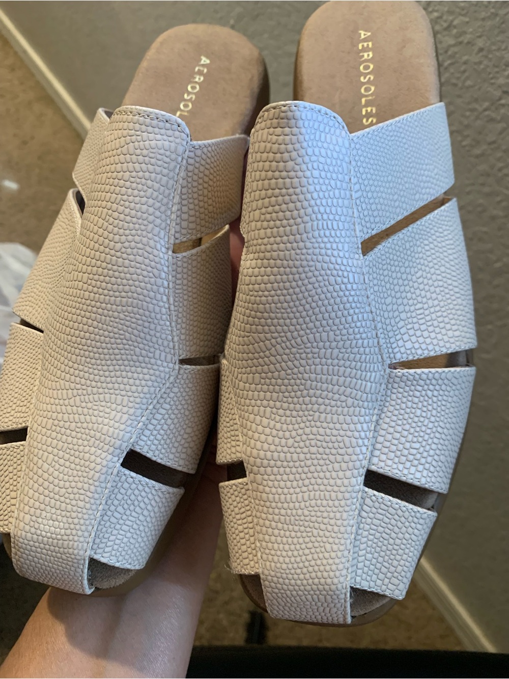 AEROSOLES Cream Textured Slide Clogs